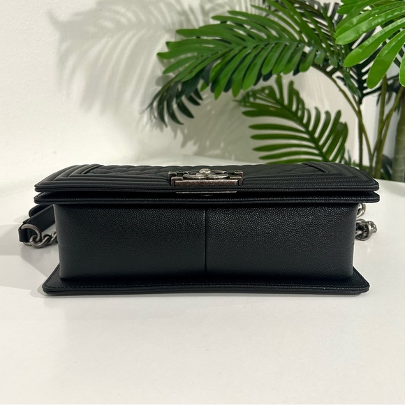 Authentic Like New 2022 Chanel Black Caviar Medium Boy Bag w Full Set - Picture 7 of 15